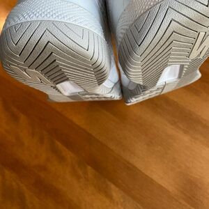 White Skechers Viper Court Pro, size 9M